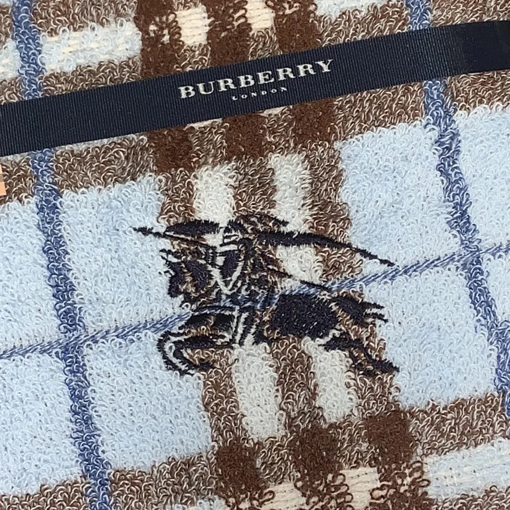 Brand New in Box Authentic Burberry Bath Towel